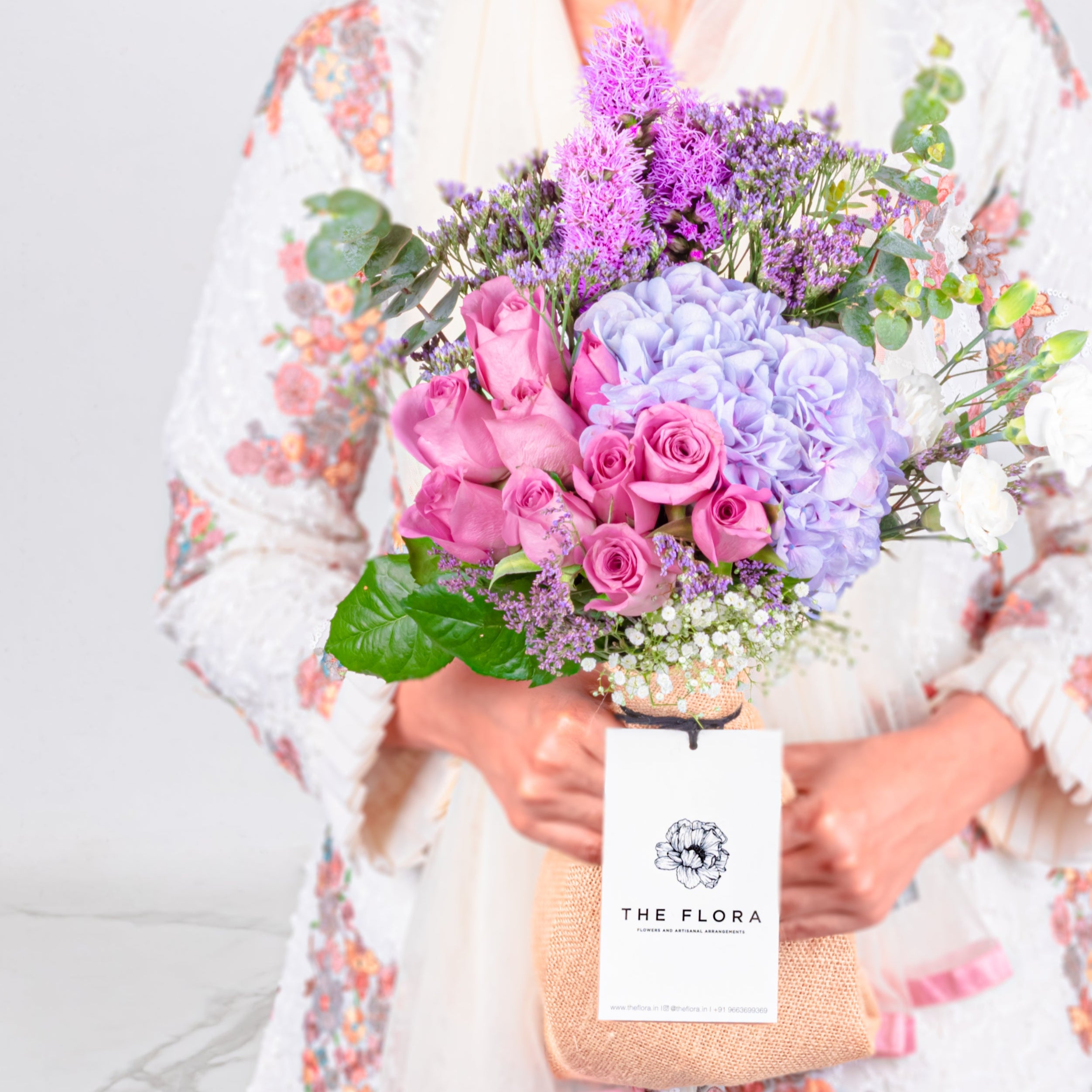 Grace Palette: Mother's Day Special Bouquet with Scroll Message & Twin Chocolates
