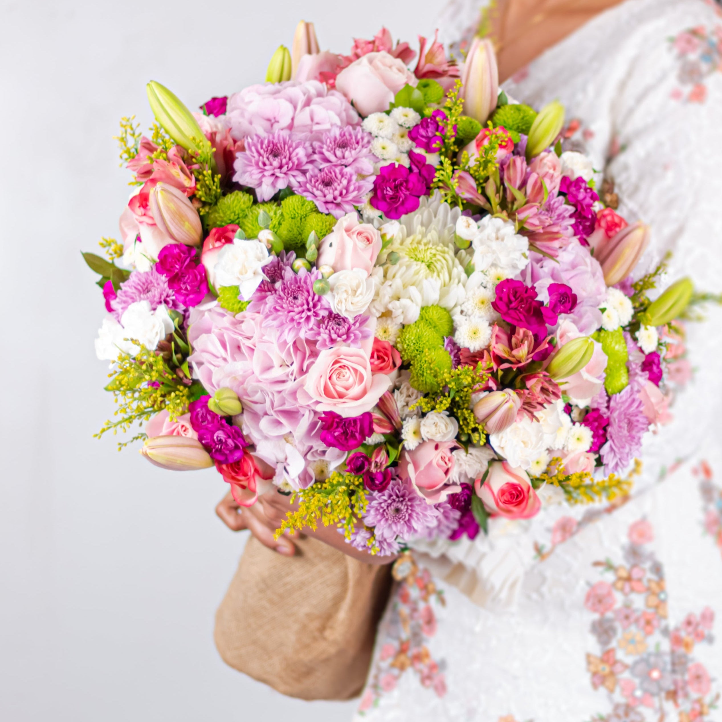 Blush Serenade: Women's Day Special Bouquet with Scroll Message & Twin Chocolates
