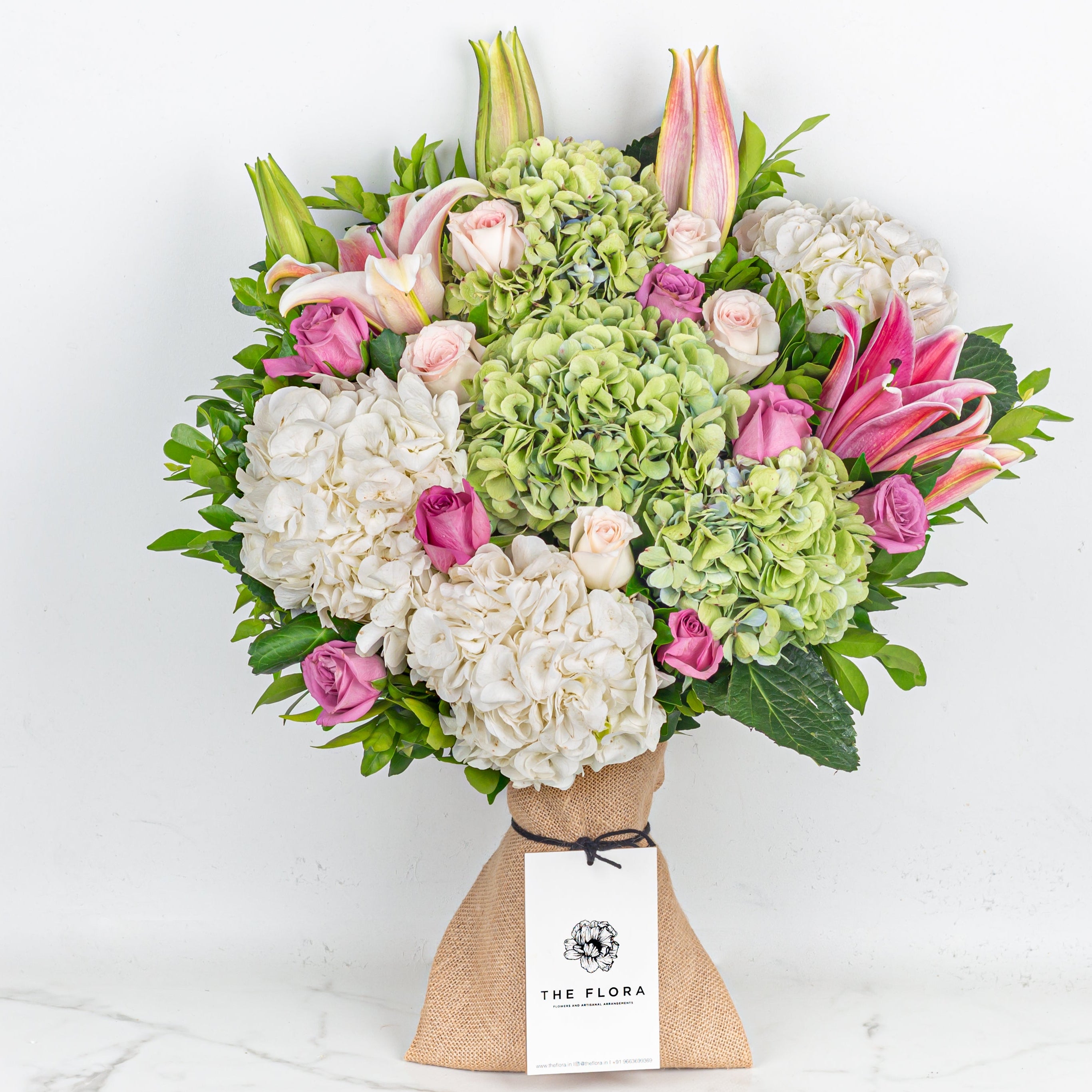 Lifestyle: "Long lasting flower bouquet same day delivery Bangalore anniversary"